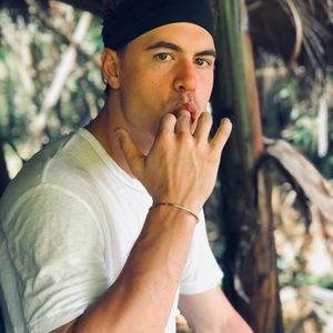 Meet your Posher, Charles